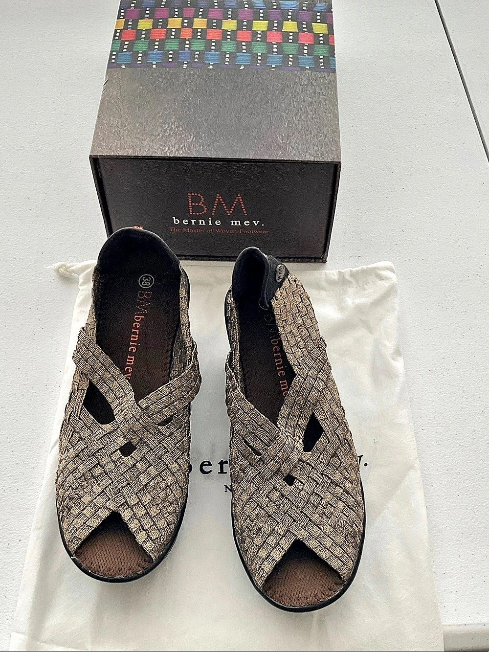 Bernie Mev. Lulia. Woven Wedge Sandals in Brown EU 38 Like New